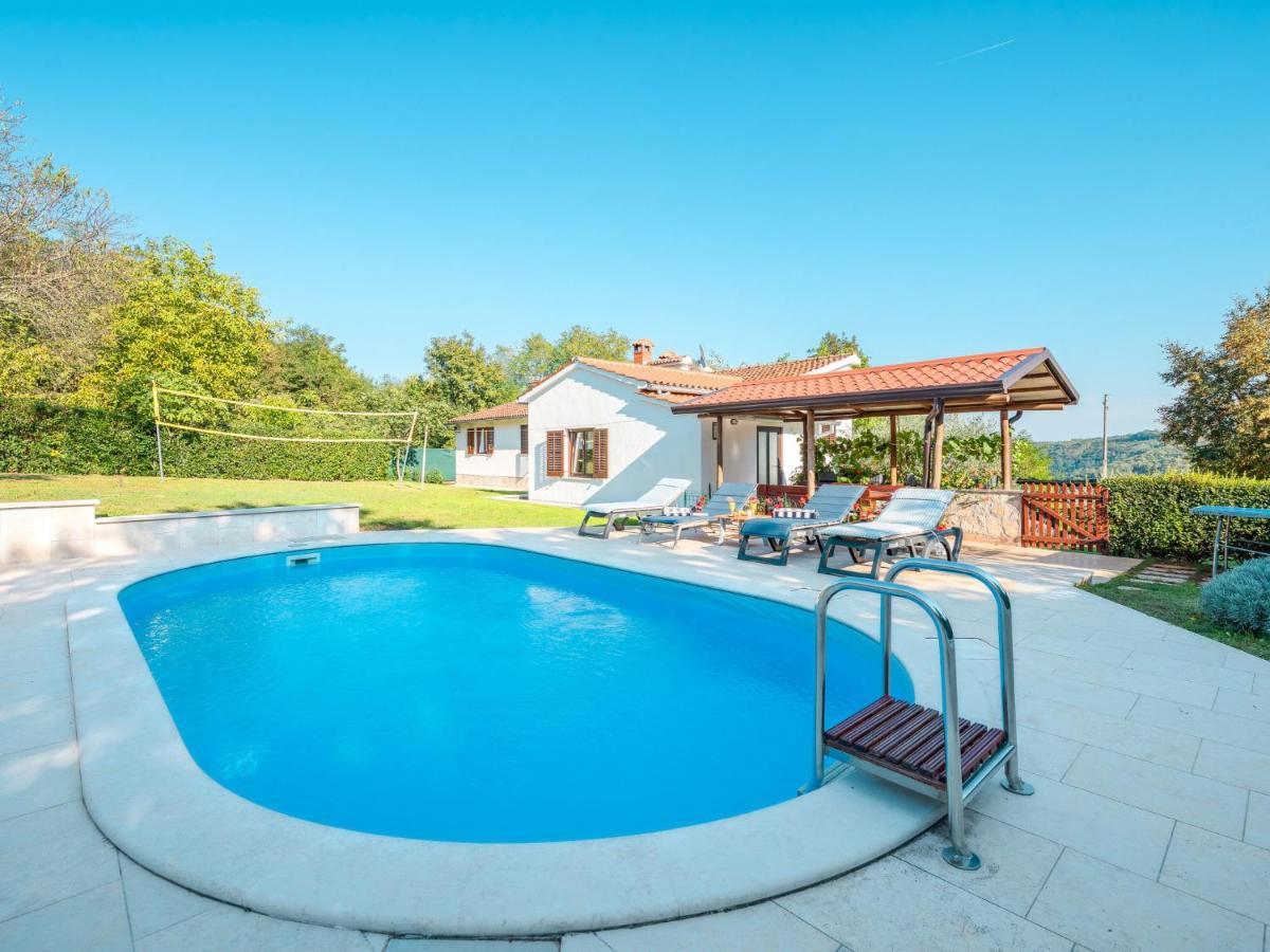 Holiday Home Hacienda - Pzn316 By Interhome Tinjan Buitenkant foto