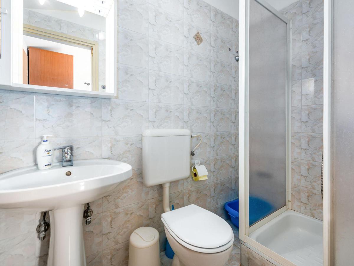 Holiday Home Hacienda - Pzn316 By Interhome Tinjan Buitenkant foto